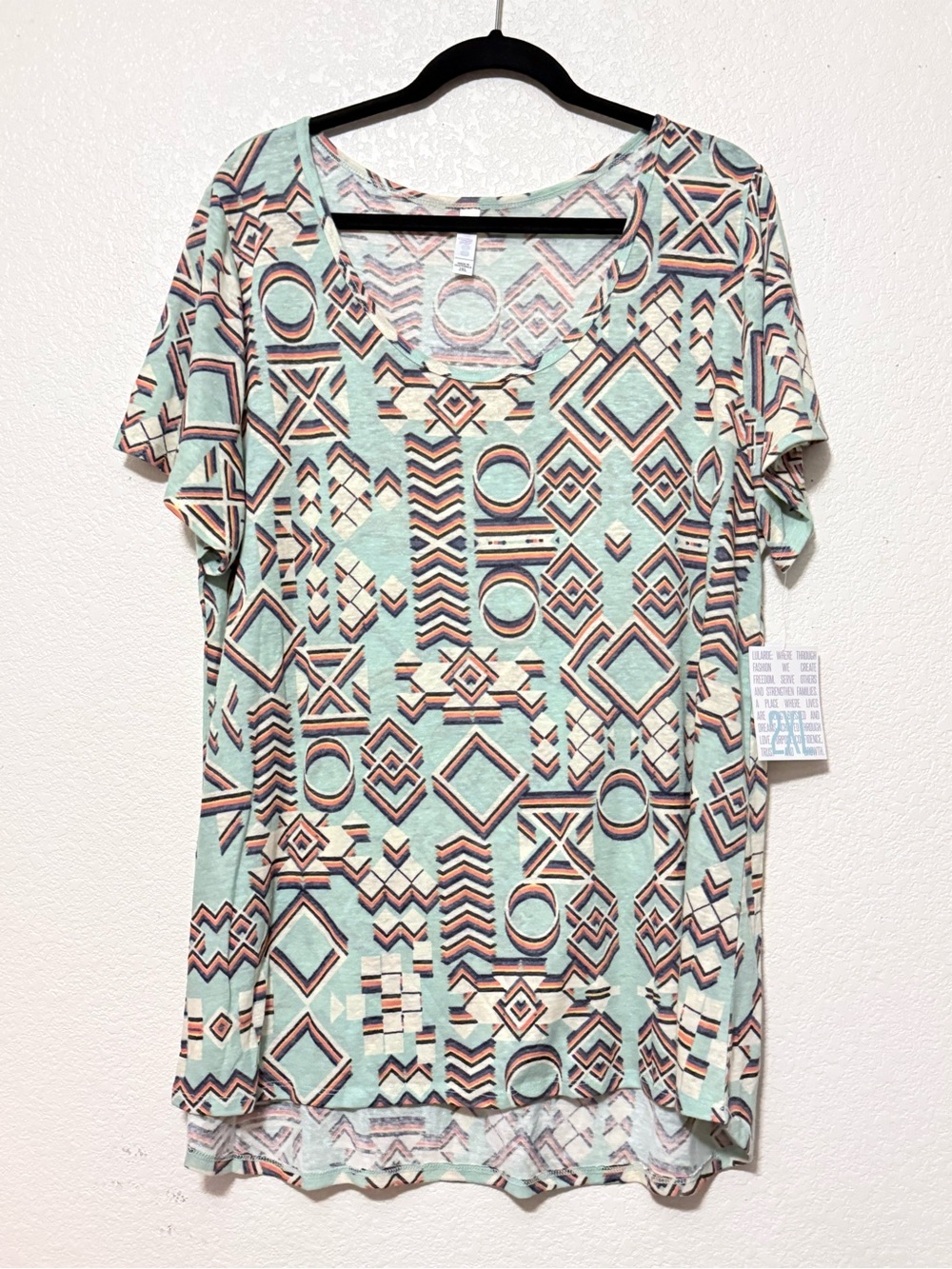 LuLaRoe Mint Geometric Short Sleeve Tee 0317